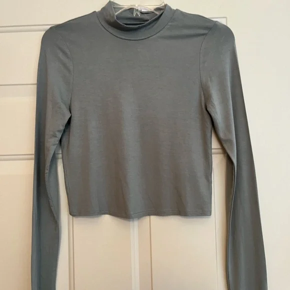 New PacSun long sleeve sage green mock neck tee shirt. Size small - Picture 1 of 9
